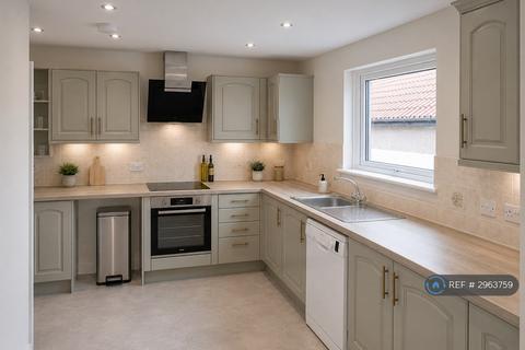 3 bedroom bungalow to rent, Lathro Park, Kinross, KY13