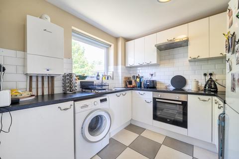 2 bedroom apartment for sale, Haslam Close, Ickenham, Middlesex