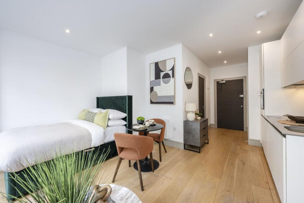 Apartment in London - View 5