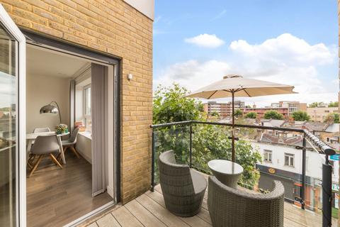 2 bedroom flat for sale, Dreadnought Court, Surrey Quays, London, SE8