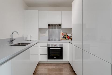 2 bedroom flat for sale, Dreadnought Court, Surrey Quays, London, SE8