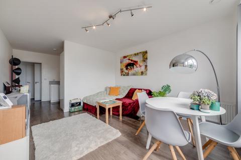 2 bedroom flat for sale, Dreadnought Court, Surrey Quays, London, SE8