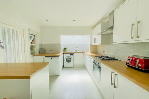 3 bedroom terraced house for sale, Cantwell Road, Shooters Hill, London, SE18 3LL