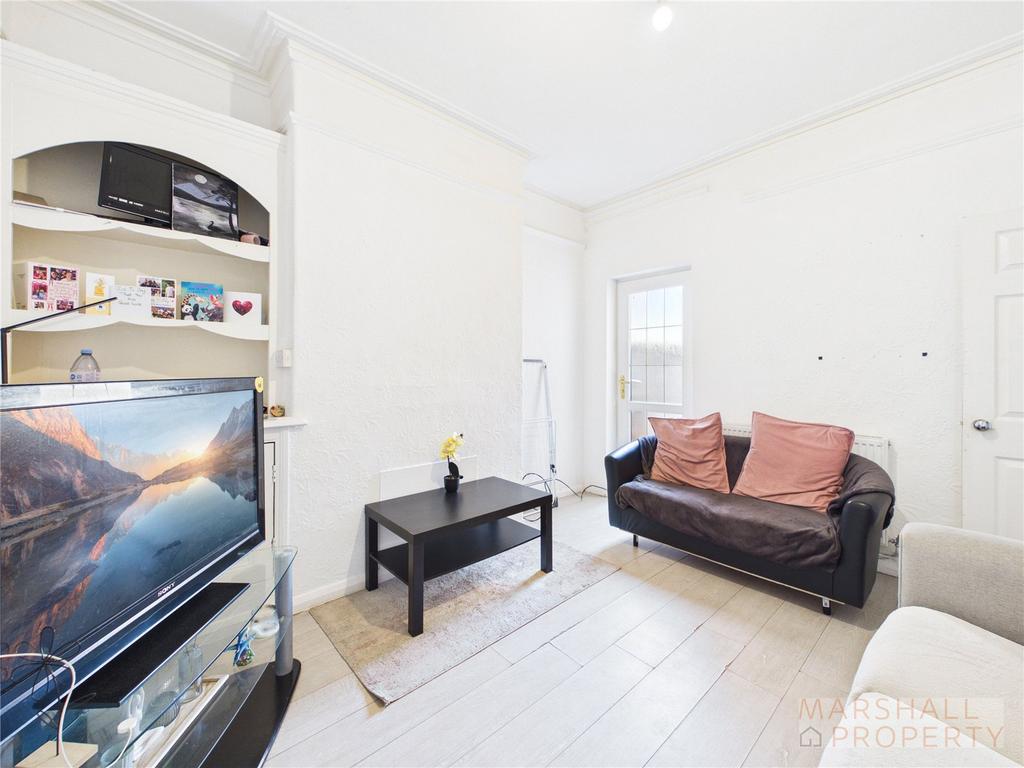 House in Liverpool, Kensington Fields, Kensington - More