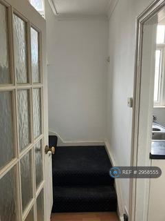 3 bedroom terraced house to rent, Hatfield Road, Dagenham, RM9
