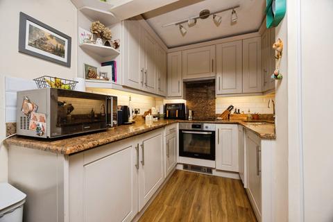 1 bedroom terraced house for sale, Broad Ha'penny, Wrecclesham, Farnham, Surrey, GU10