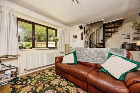 1 bedroom terraced house for sale, Broad Ha'penny, Wrecclesham, Farnham, Surrey, GU10