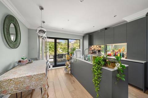 2 bedroom townhouse for sale, Brondesbury Road, NW6