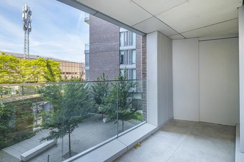 3 bedroom flat to rent, Camley Street London N1C