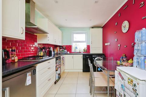 2 bedroom maisonette for sale, Manorsfield Road, Bicester, Oxfordshire, OX26