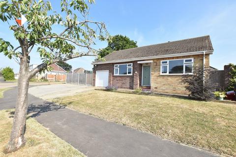 2 bedroom detached bungalow for sale, Fleetwood Avenue, Holland on Sea CO15 5SE