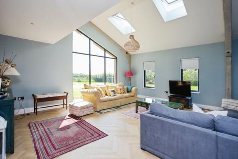 6 bedroom barn conversion for sale, Frittenden Road, Sissinghurst, Cranbrook, Kent, TN17