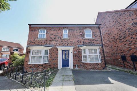 3 bedroom detached house for sale, Shinewater Park, Kingswood, Hull