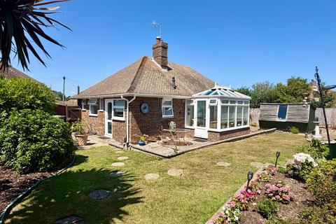 2 bedroom detached bungalow for sale, Bale Close, Bexhill-on-Sea, TN39