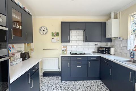 2 bedroom detached bungalow for sale, Bale Close, Bexhill-on-Sea, TN39