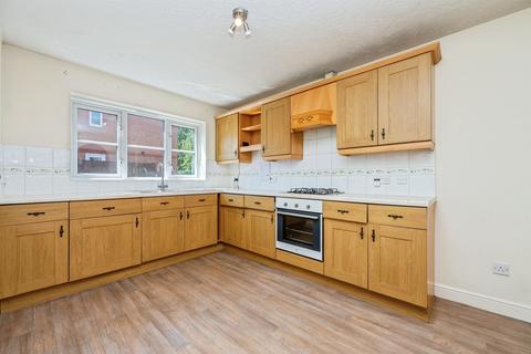 3 bedroom detached house for sale, Thetford Avenue, Worcester