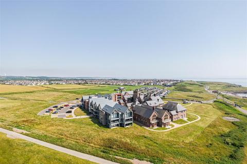 2 bedroom apartment for sale, Rest Bay, Porthcawl, Bridgend County Borough, CF36 3UP
