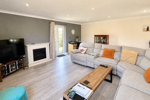 4 bedroom bungalow for sale, St. Clements Park, Dyfed SA62
