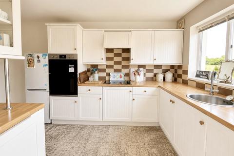 4 bedroom bungalow for sale, St. Clements Park, Dyfed SA62
