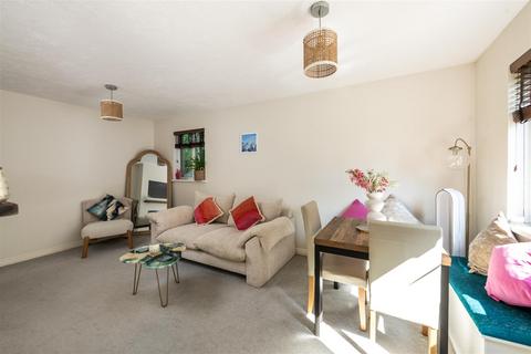 1 bedroom retirement property for sale, Canons Close, Reigate