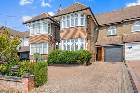 Morton Way, Southgate, N14