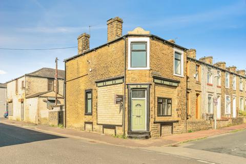 3 bedroom end of terrace house for sale, Queensberry Road, Burnley, Lancashire, BB11