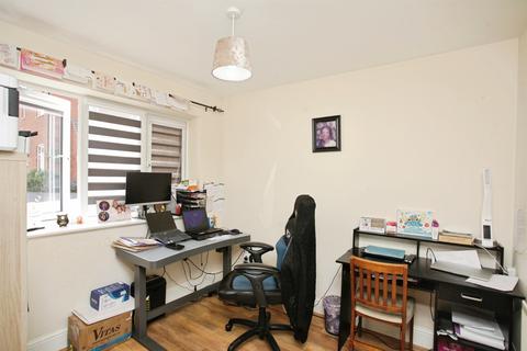 5 bedroom detached house for sale, Windmill Close, Rugby