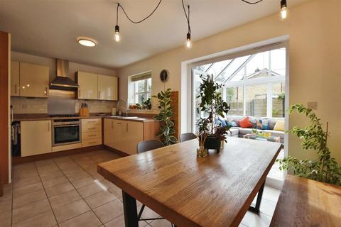 4 bedroom detached house for sale, Banks Crescent, Stamford
