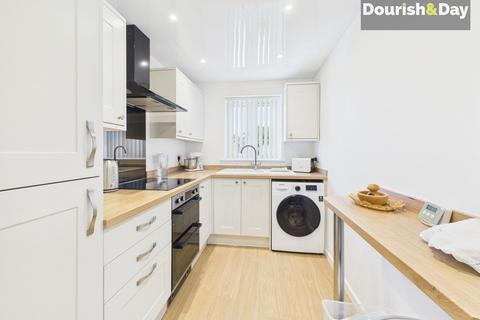 2 bedroom flat for sale, Wildwood Ringway, Stafford ST17