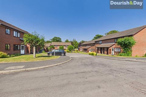 2 bedroom flat for sale, Wildwood Ringway, Stafford ST17