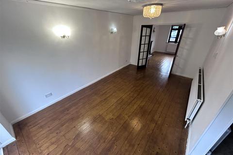 3 bedroom house to rent, Lukin Crescent, Chingford, London