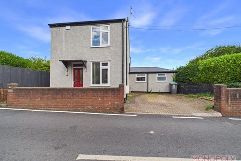 2 bedroom detached house for sale, Stryt Issa, Pen-Y-Cae, LL14
