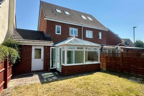 3 bedroom semi-detached house for sale, Woodfield Close, Kingstone