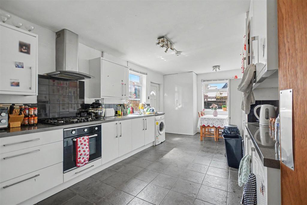 House in Nottingham, Beeston Rylands - View 3