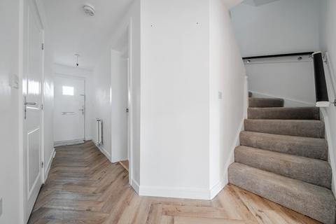 3 bedroom end of terrace house for sale, Haweswater Way, Hull HU7