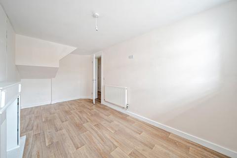 3 bedroom end of terrace house for sale, Haweswater Way, Hull HU7