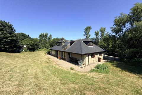 6 bedroom detached house to rent, Avondale Walk, South Brent