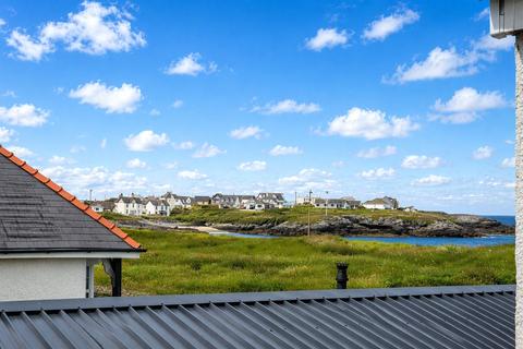 2 bedroom flat for sale, Lon Isallt, Trearddur Bay, Holyhead, Isle of Anglesey, LL65