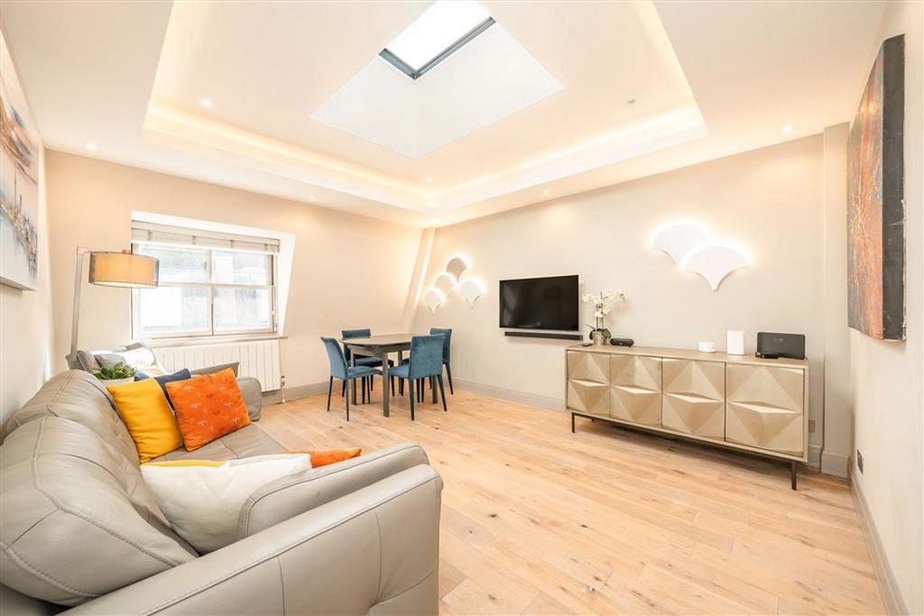 Apartment in London - View 2