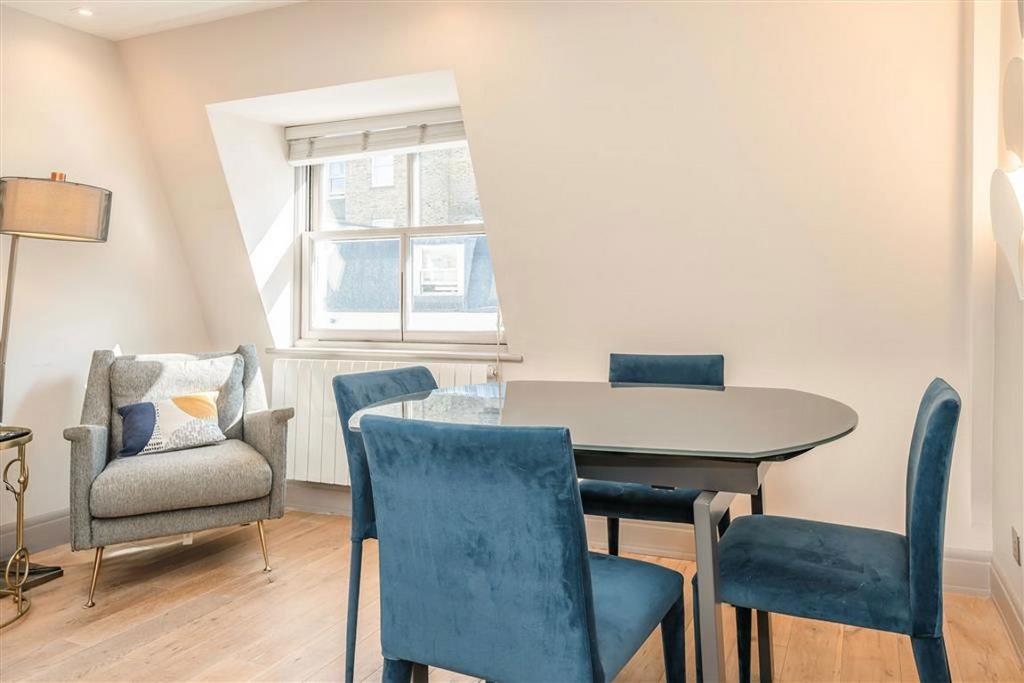 Apartment in London - View 3
