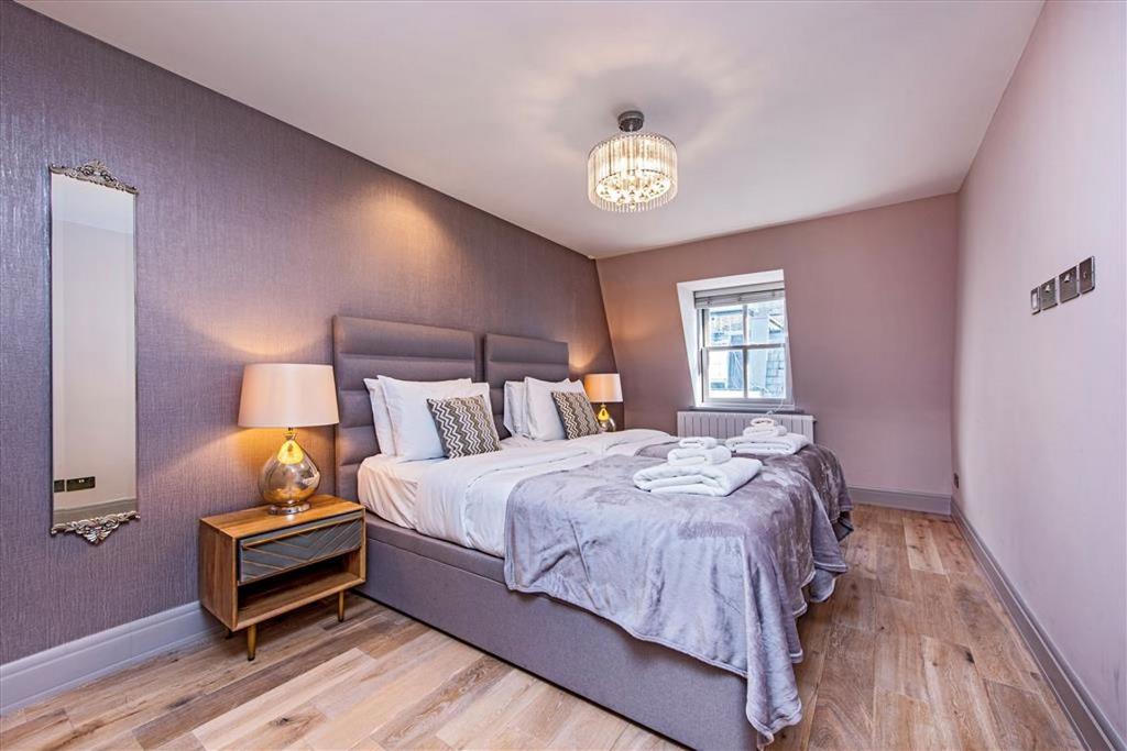 Apartment in London - More