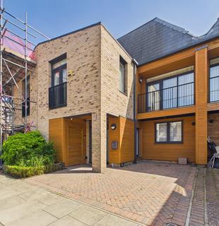 Minerva Way, Barnet EN5