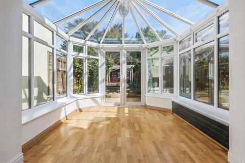 3 bedroom detached house for sale, Albany Road, Enfield