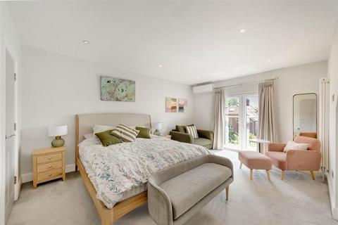 5 bedroom semi-detached house for sale, Anson Road, London NW2