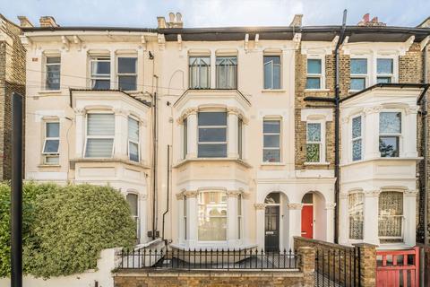 1 bedroom flat for sale, Davisville Road, London W12