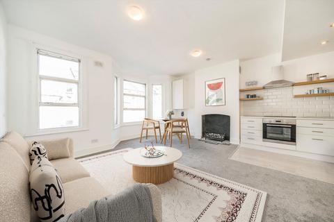 1 bedroom flat for sale, Davisville Road, London W12