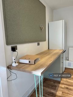 2 bedroom semi-detached house to rent, The Cottage, Stevenage, SG1
