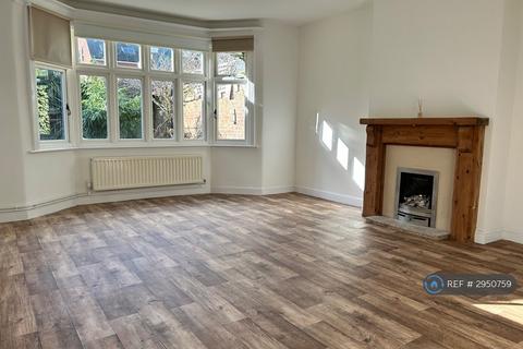 2 bedroom semi-detached house to rent, The Cottage, Stevenage, SG1