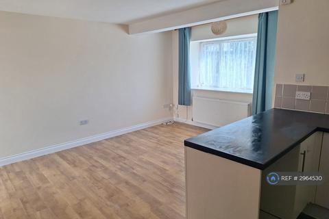 2 bedroom terraced house to rent, Old Mill Road, Torquay, TQ2
