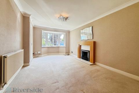 3 bedroom end of terrace house for sale, St. Marys Close, Brough HU15